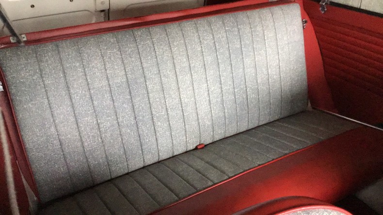 内装後方シート