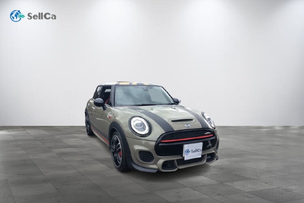 car_main_img