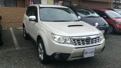 car_main_img