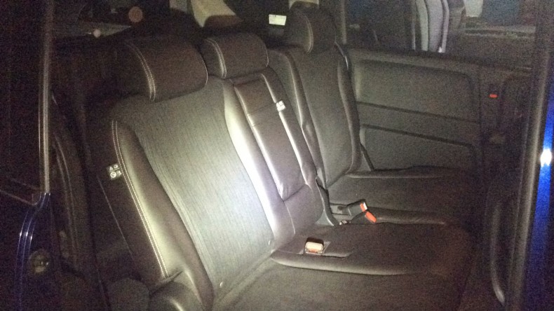 内装後方シート