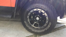 タイヤホイール前