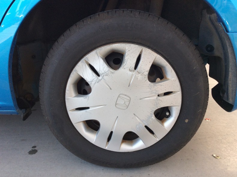 タイヤホイール前