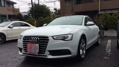 car_main_img