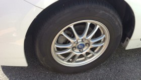 タイヤホイール前