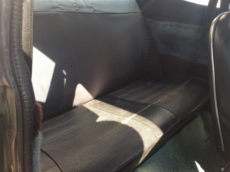 内装後方シート