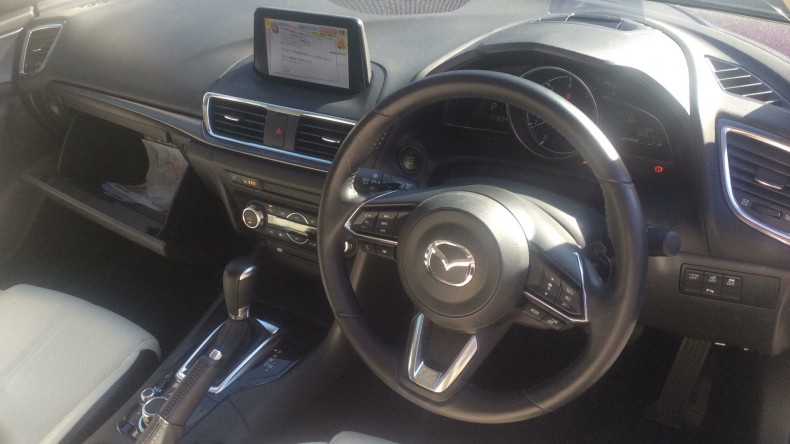 内装インパネ全体