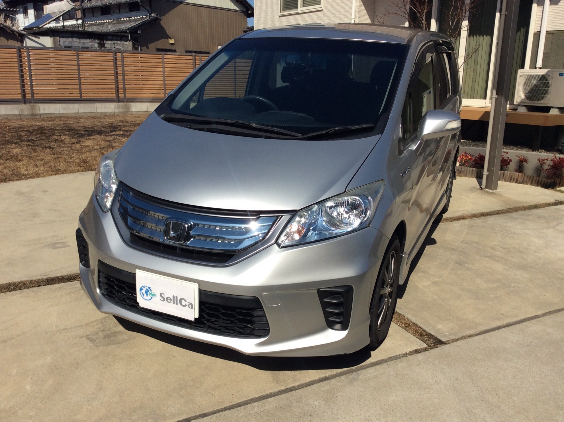 ホンダ フリードハイブリッドの売買実績画像