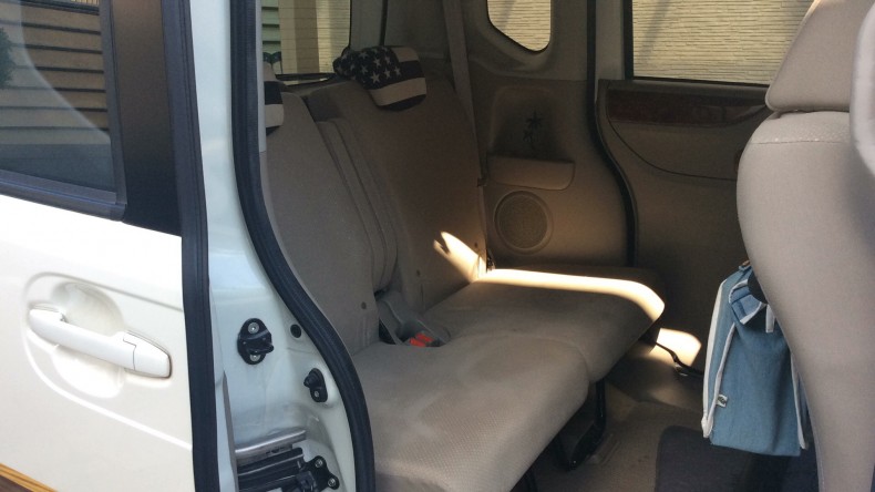 内装後方シート