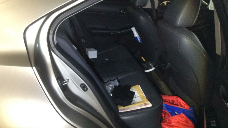 内装後方シート