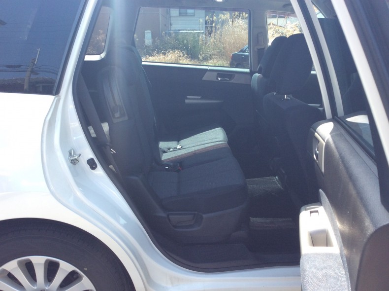 内装後方シート