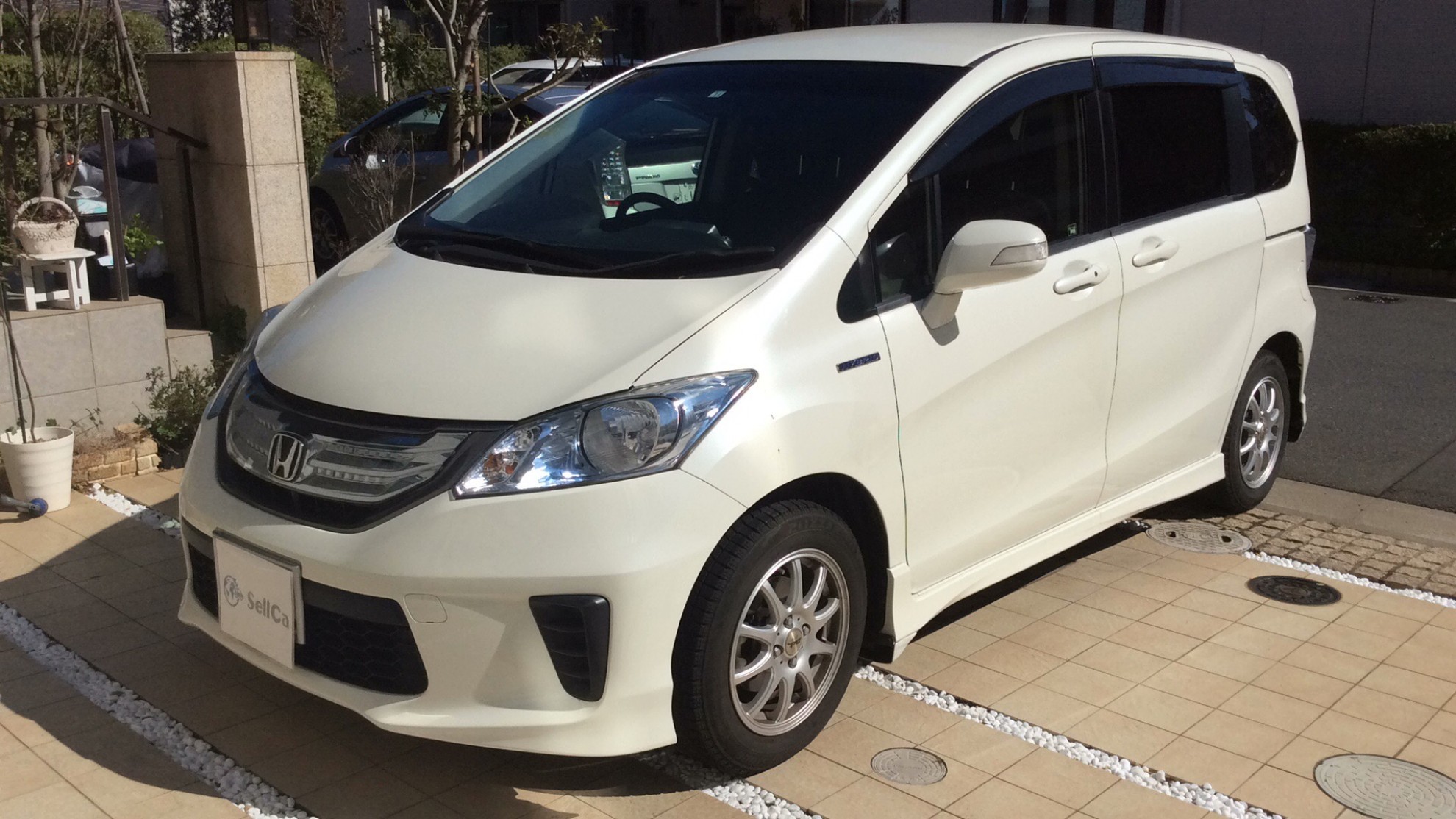 ホンダ フリードハイブリッドの売買実績画像