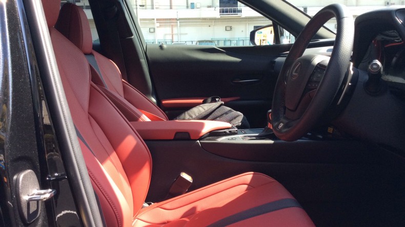 内装前方シート