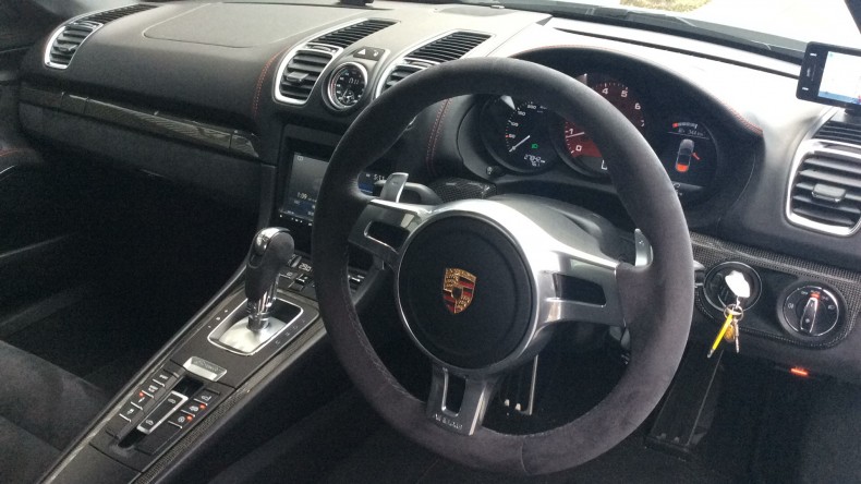 内装インパネ全体