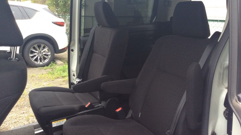 内装後方シート