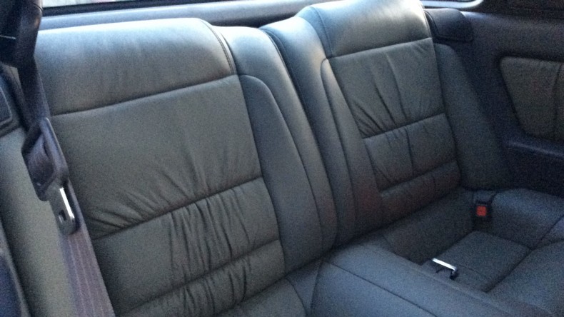 内装後方シート