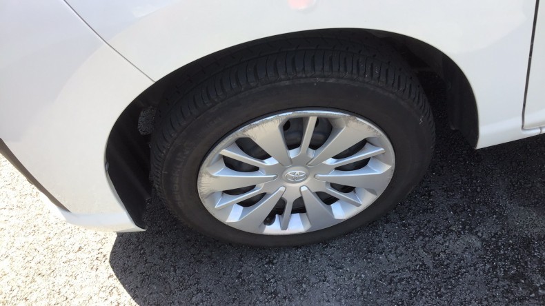 タイヤホイール前