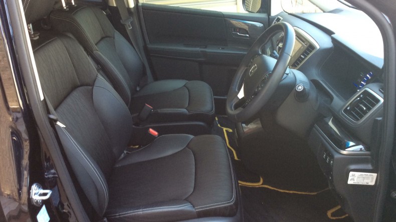 内装前方シート