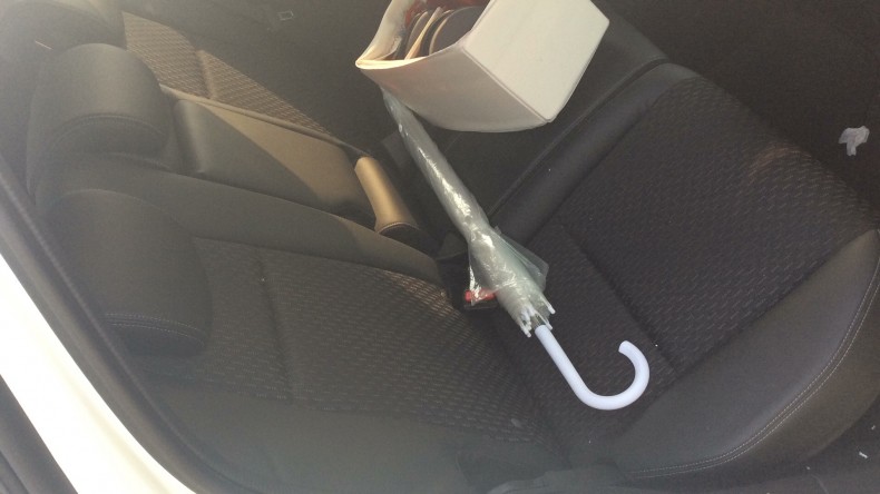 内装後方シート