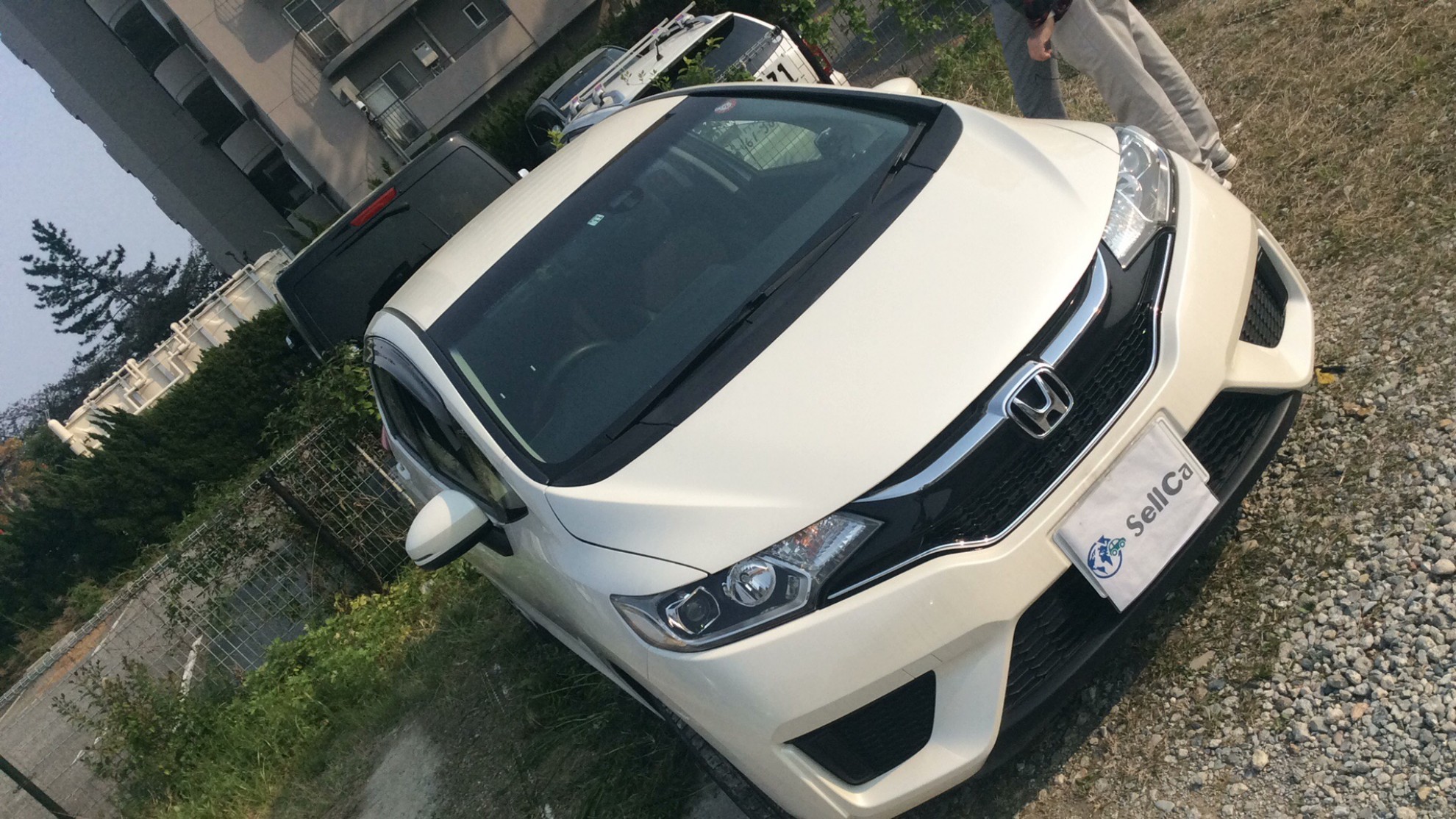 外装右前