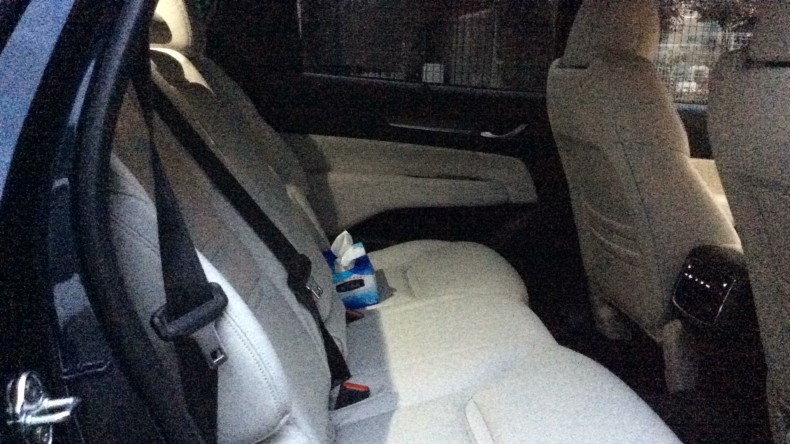 内装後方シート