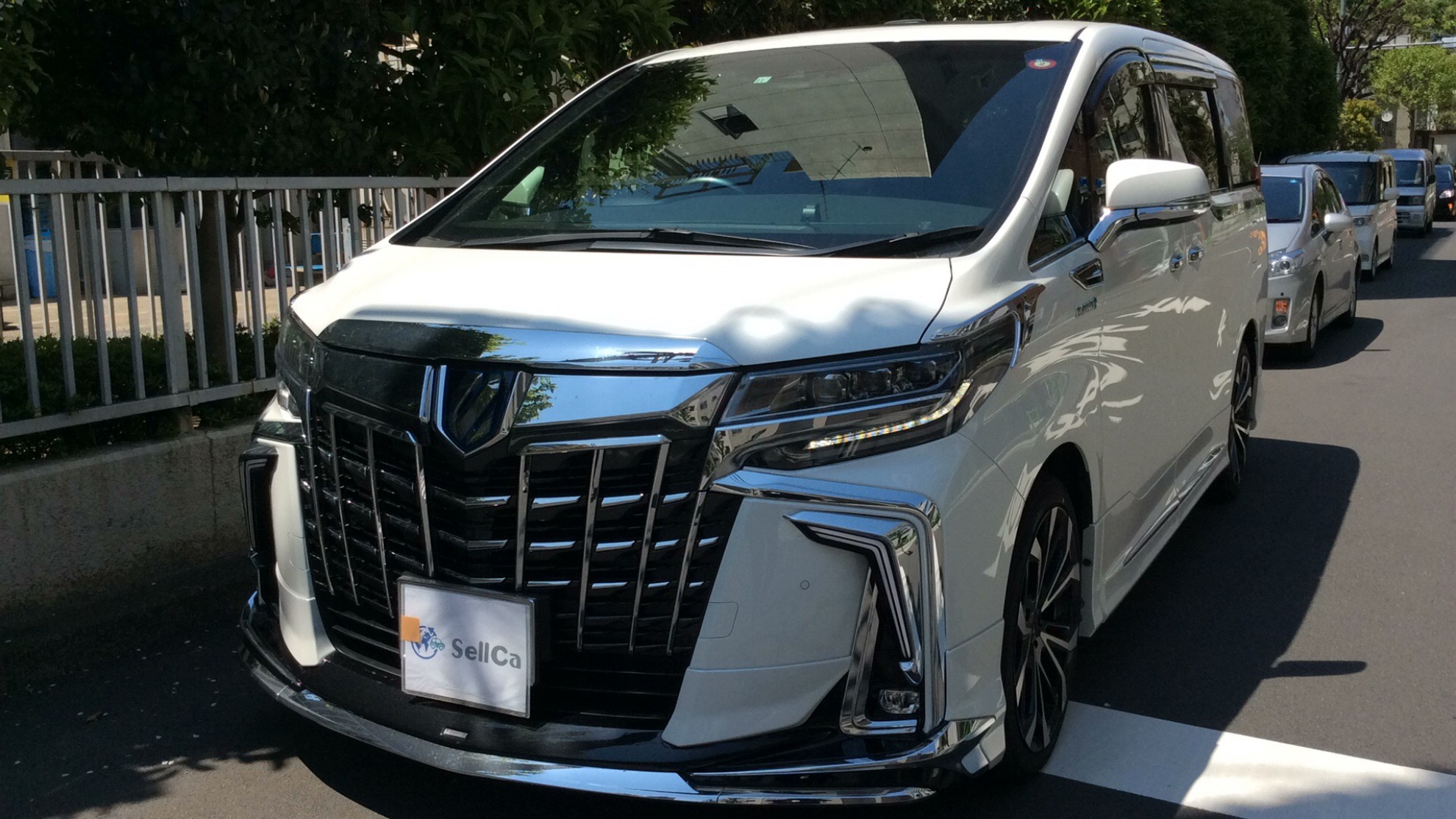 トヨタ アルファードハイブリッドの売買実績画像