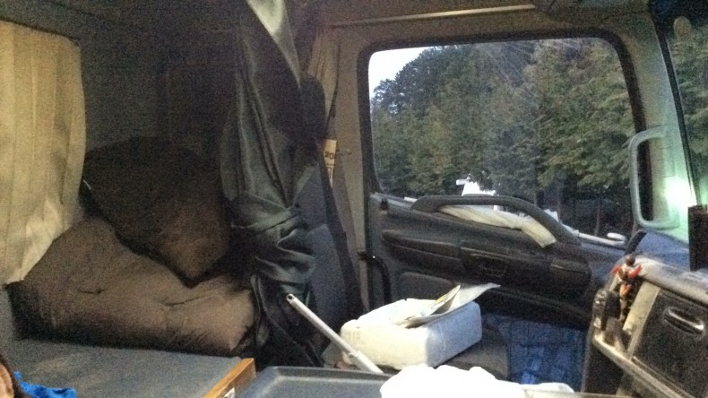 内装後方シート