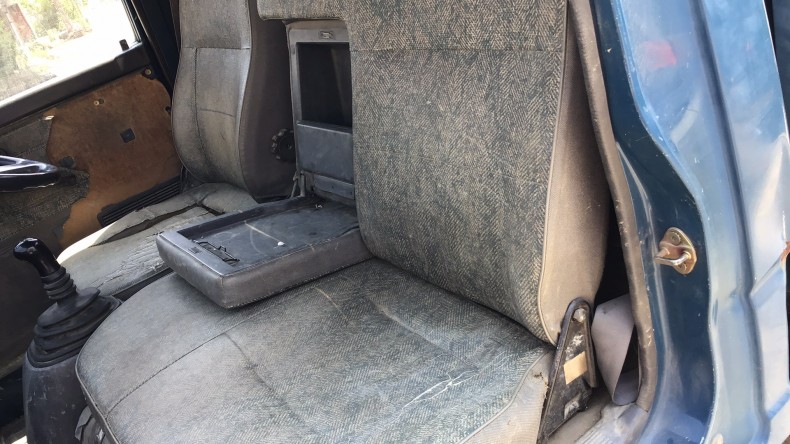 内装後方シート