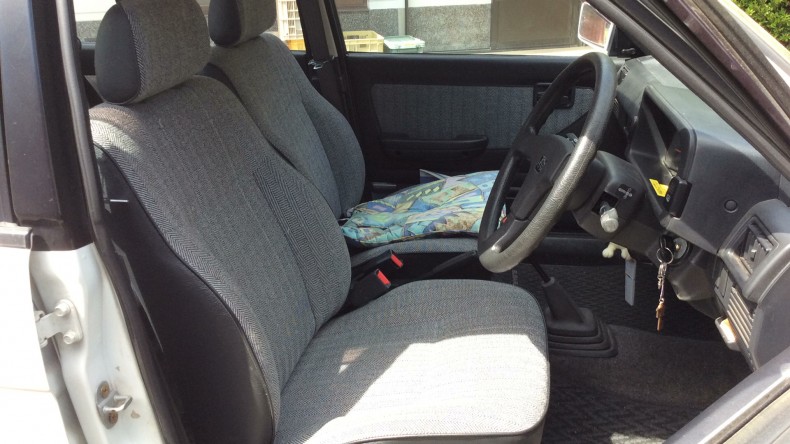 内装前方シート