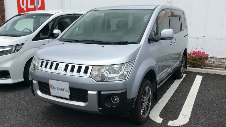 car_main_img