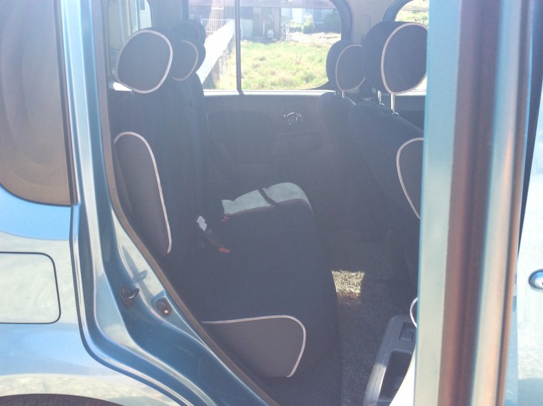 内装後方シート