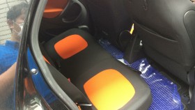 内装後方シート