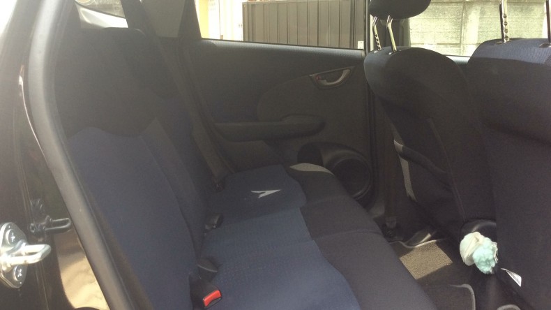 内装後方シート