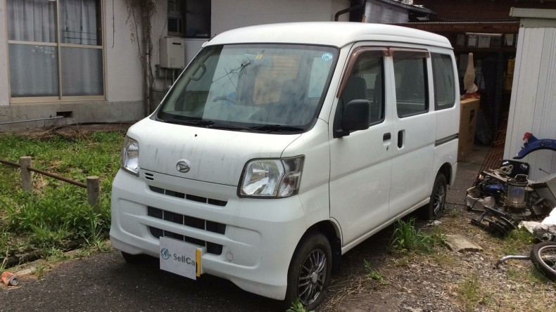 car_main_img