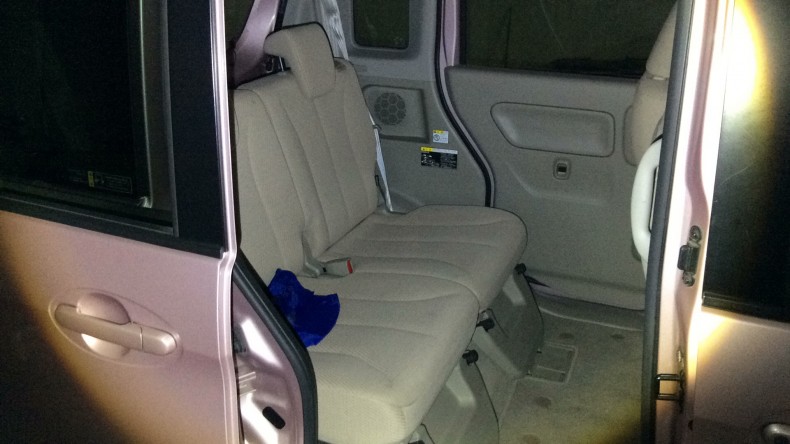 内装後方シート