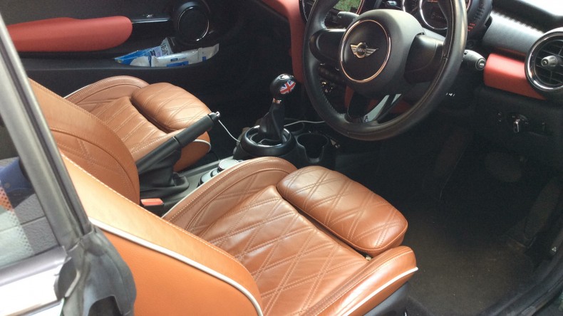 内装前方シート