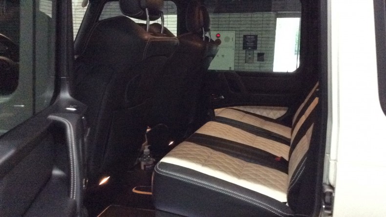 内装後方シート