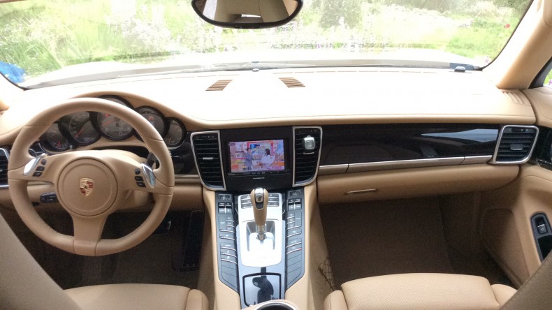 内装インパネ全体