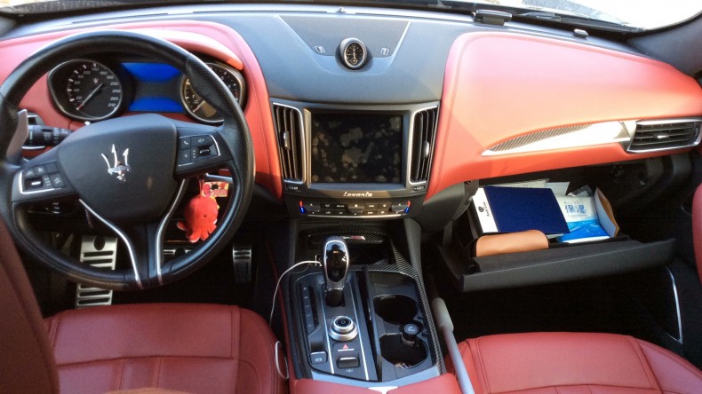 内装インパネ全体