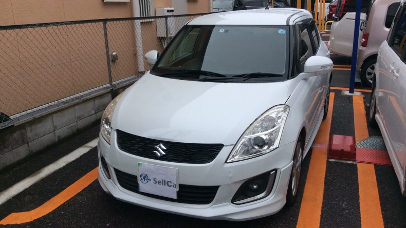 car_main_img