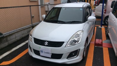 car_main_img