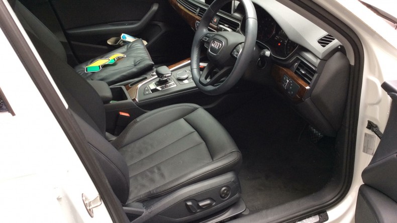 内装前方シート