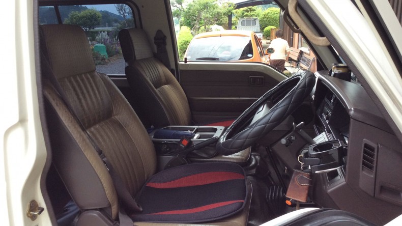 内装前方シート