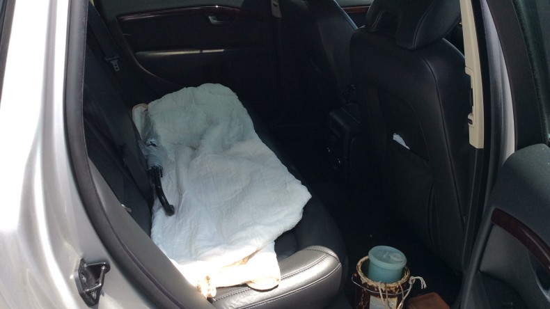 内装後方シート