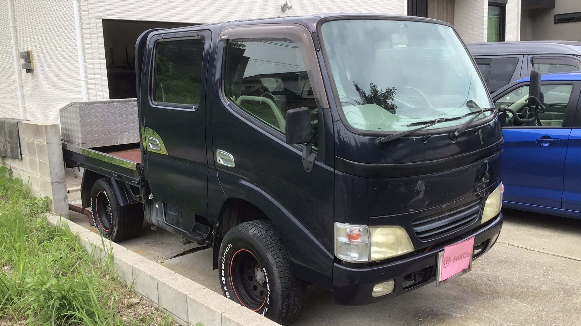 外装右前