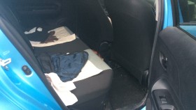 内装後方シート