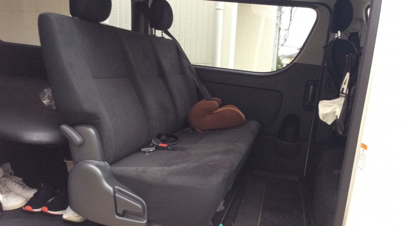 内装後方シート