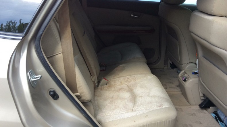 内装後方シート