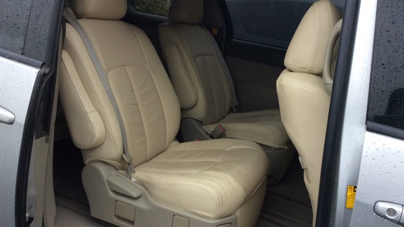 内装後方シート