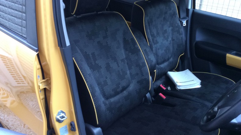 内装前方シート