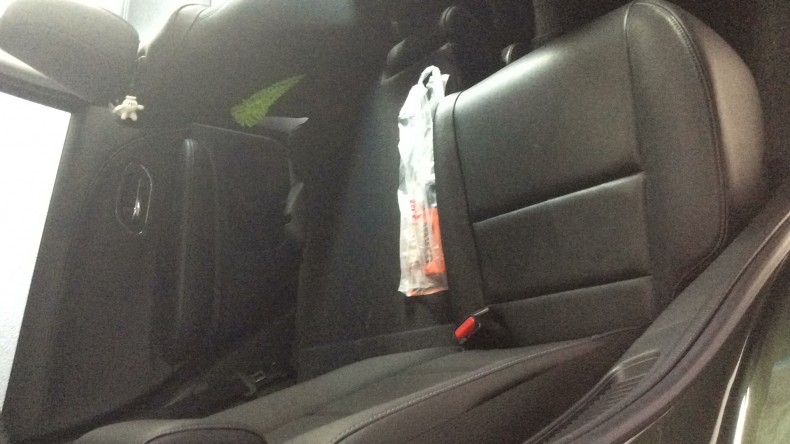 内装後方シート